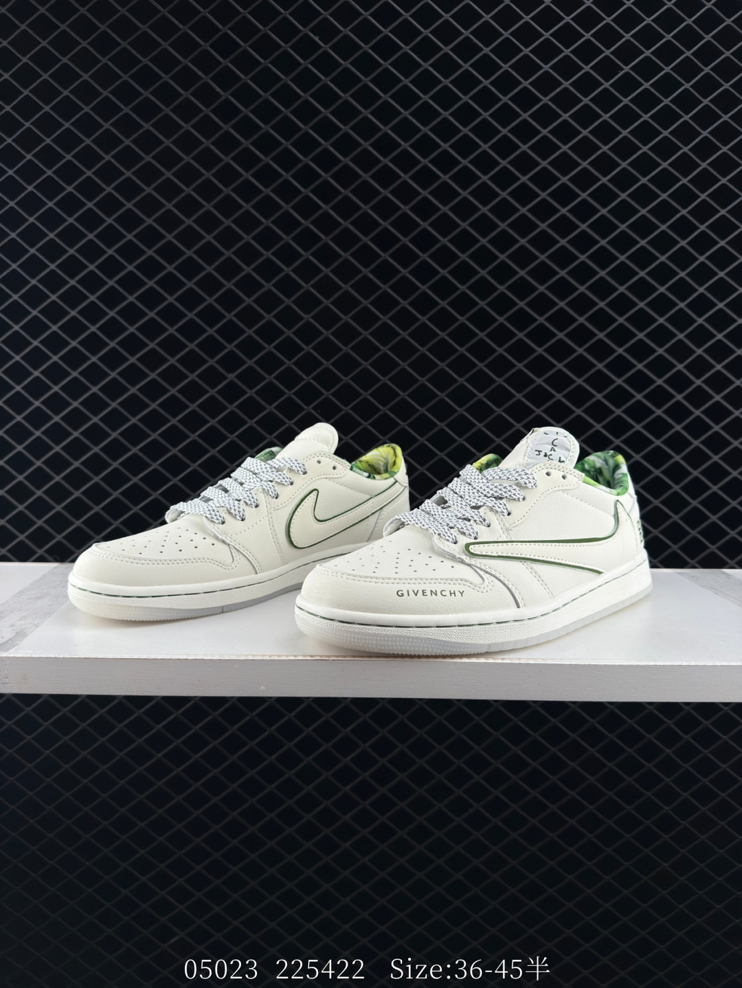 Travis Scott x Air Jordan 1 ” Reverse Mocha “